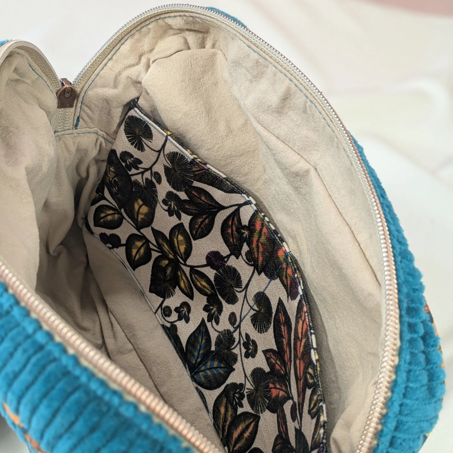 Sac besace en velours côtelé bleu canard Po'fil