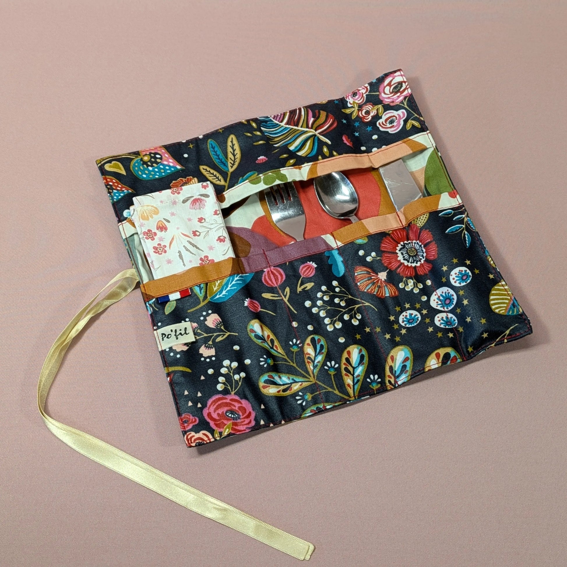 Pochette à couverts, tissu Ancolie ardoise Po'fil