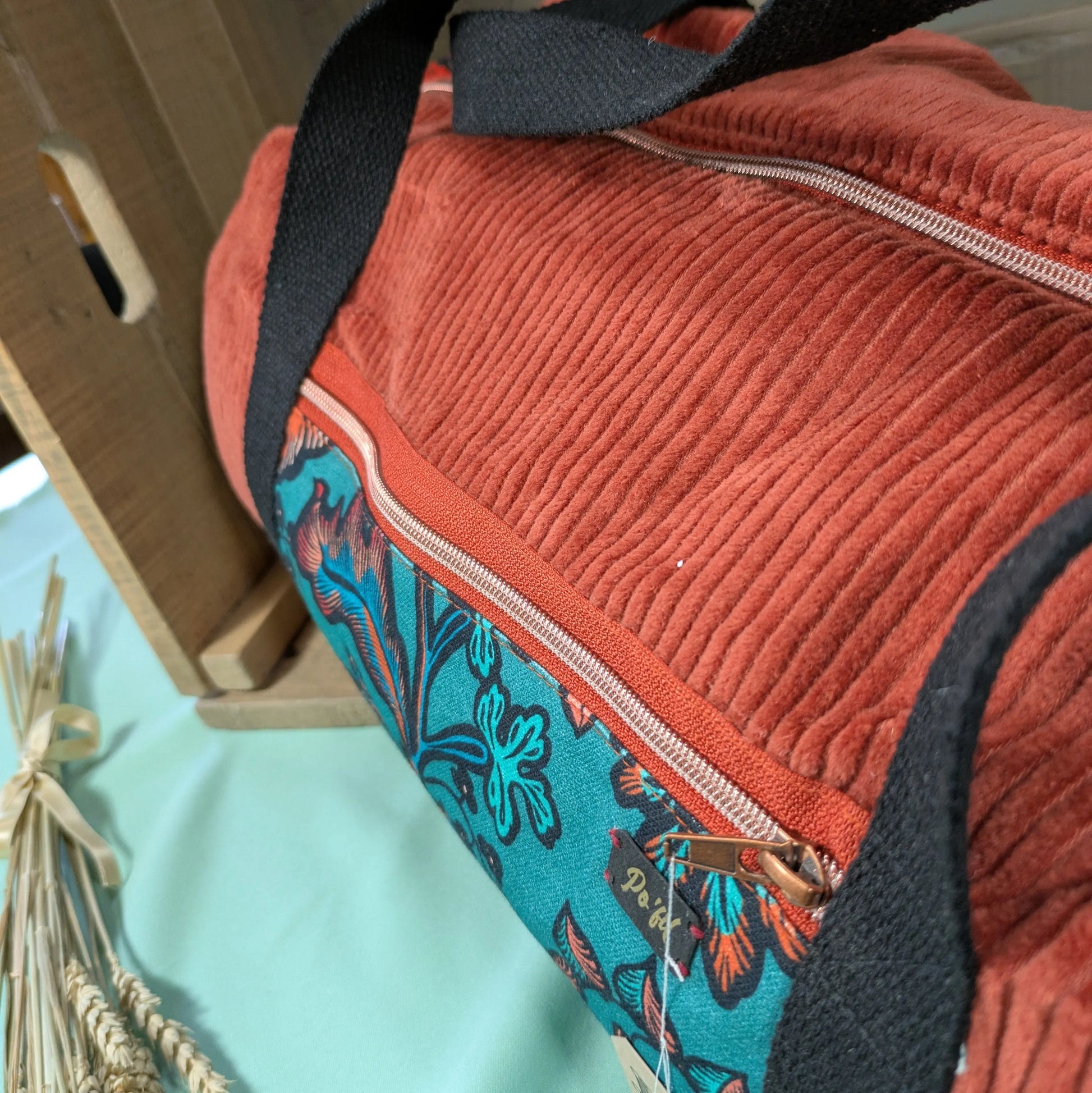 Sac polochon en velours côtelés brique Po'fil