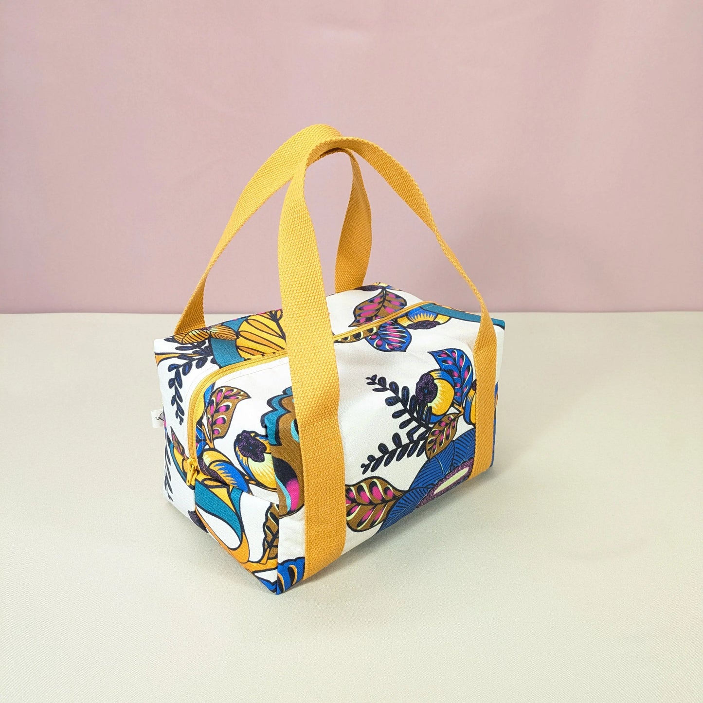 Lunch bag isotherme, tissu Garden land multicolore fond crème Po'fil