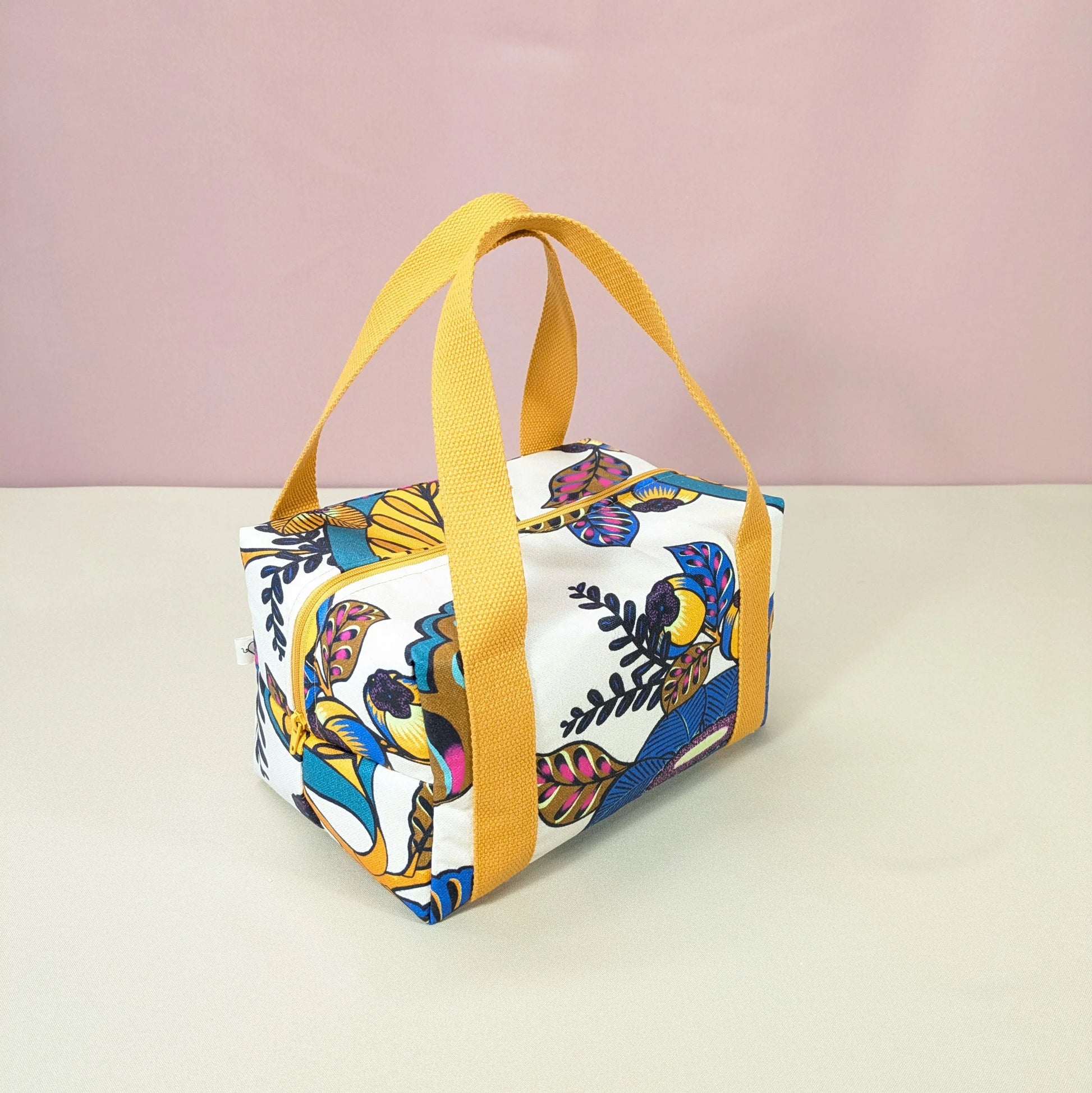 Lunch bag isotherme, tissu Garden land multicolore fond crème Po'fil