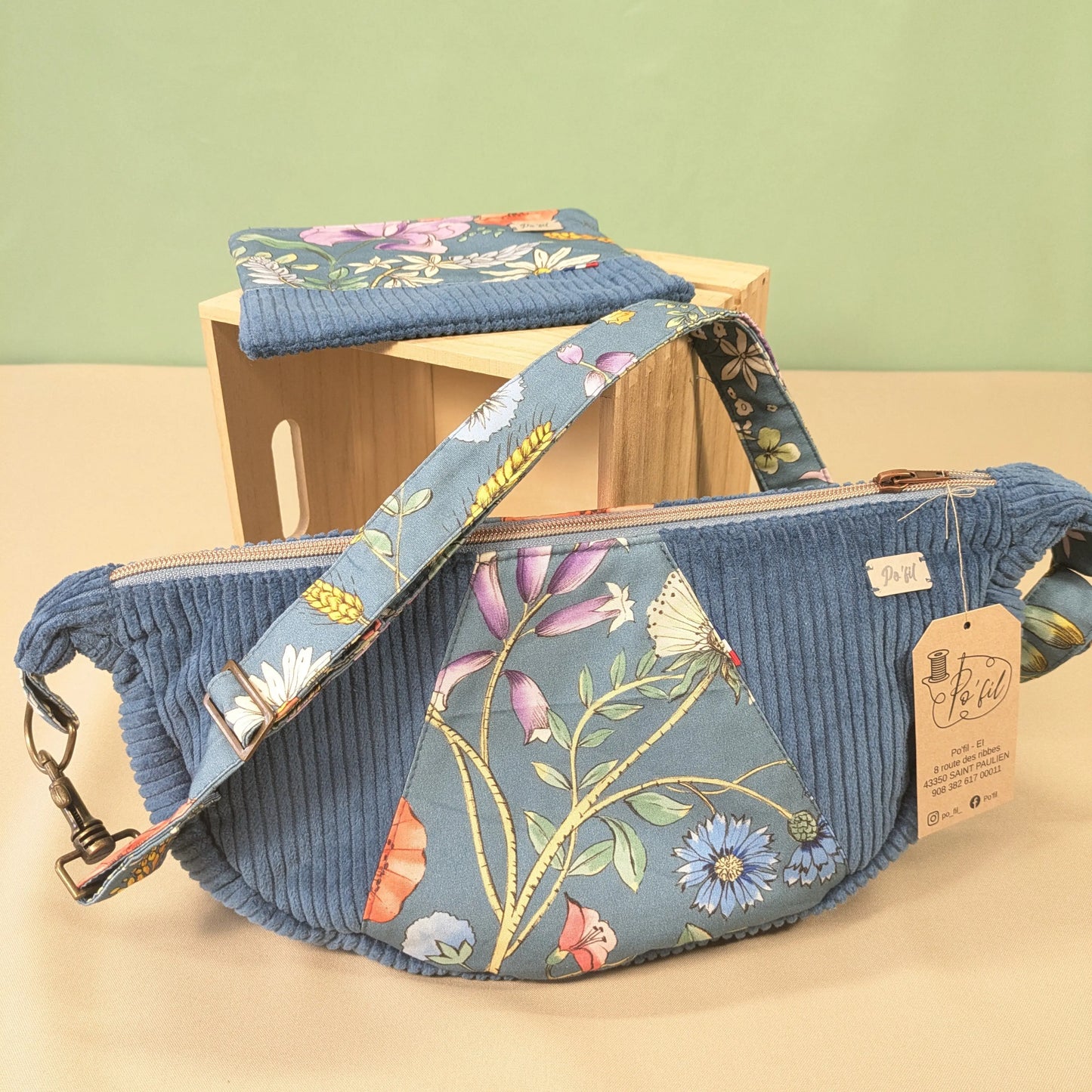 Sac demi-lune velours côtelé indigo Po'fil