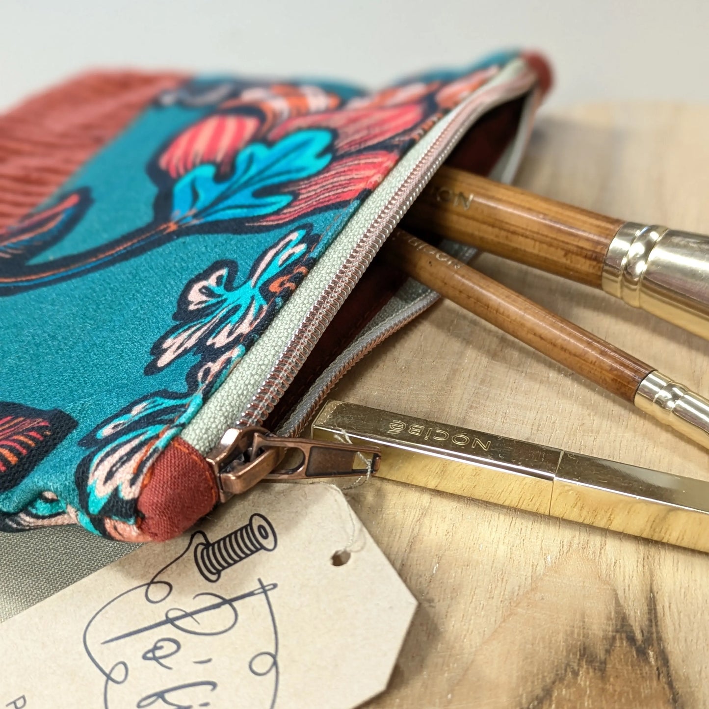 Pochette plate velours côtelé brique Po'fil