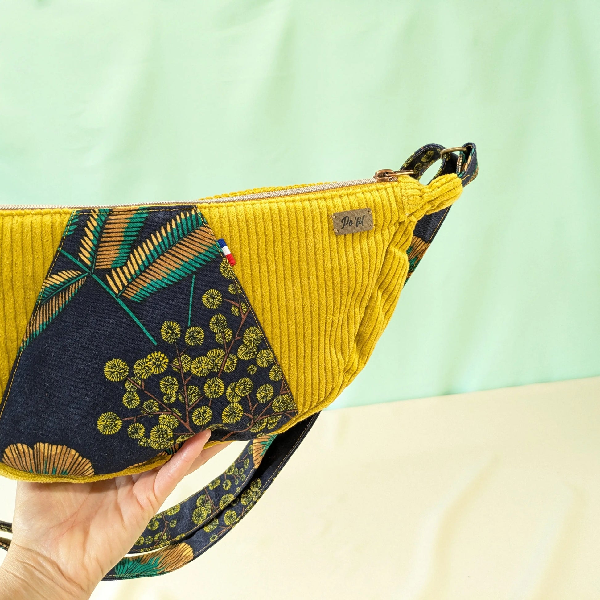 Sac demi-lune velours cotelé jaune moutarde Po'fil