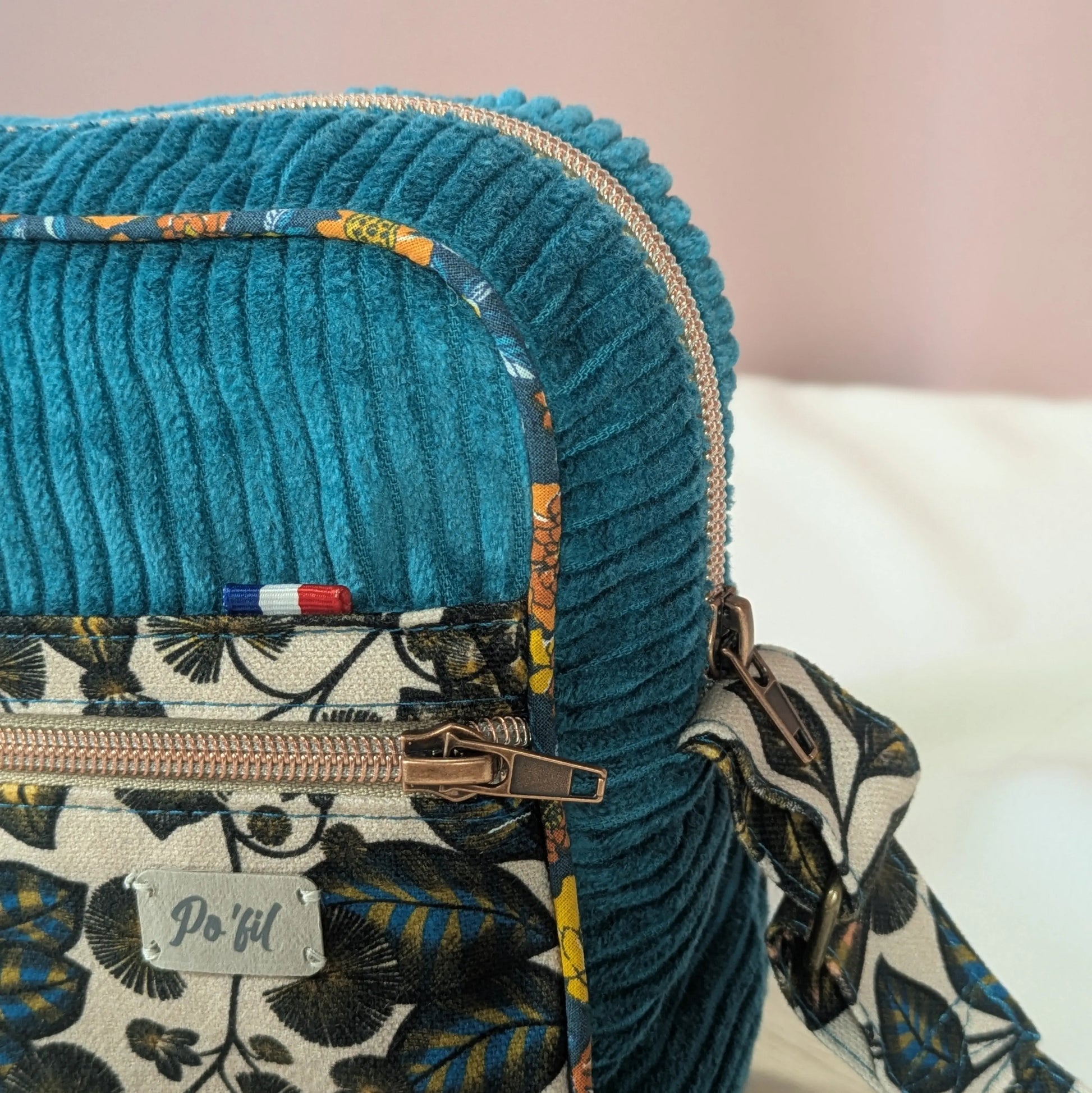 Sac besace en velours côtelé bleu canard Po'fil