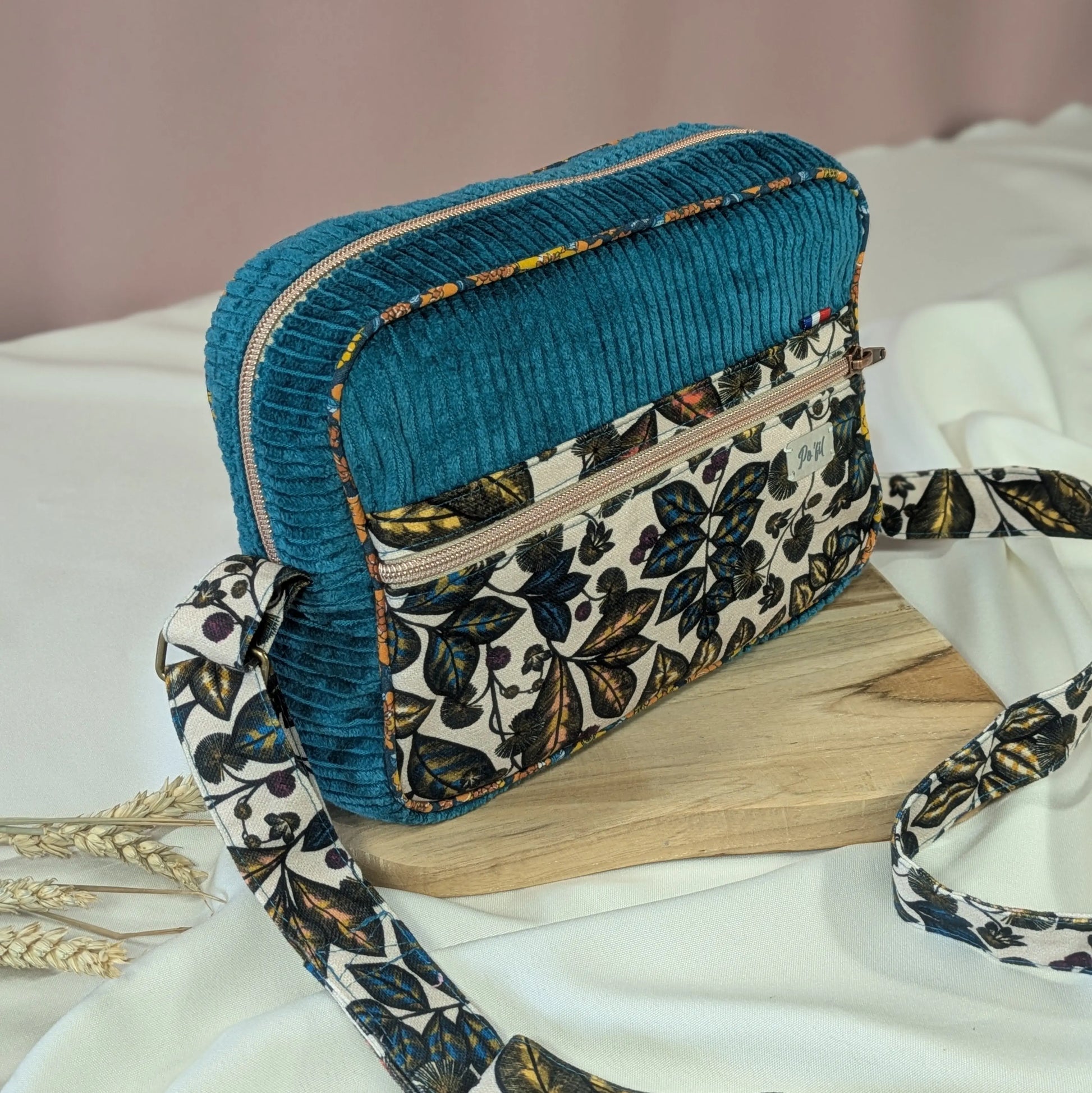 Sac besace en velours côtelé bleu canard Po'fil