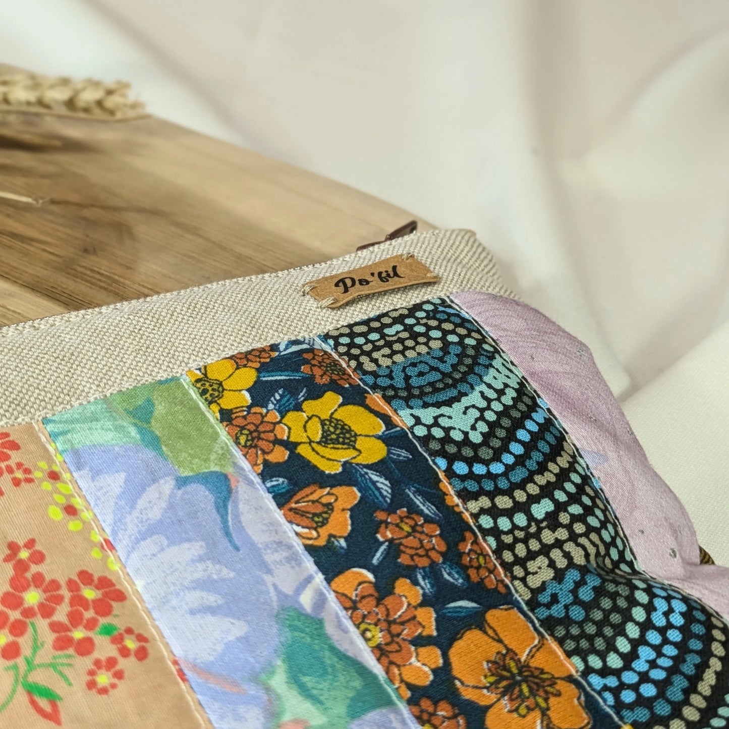 Pochette plate upcyclée en chutes de tissu Po'fil