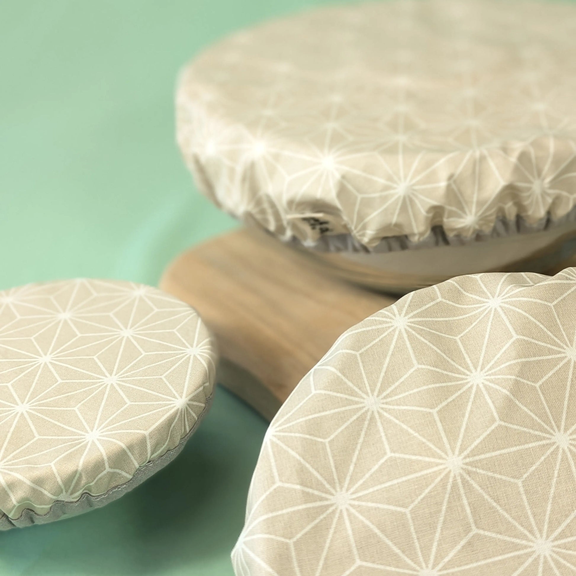 Charlotte à saladier, tissu Etoiles grises Po'fil