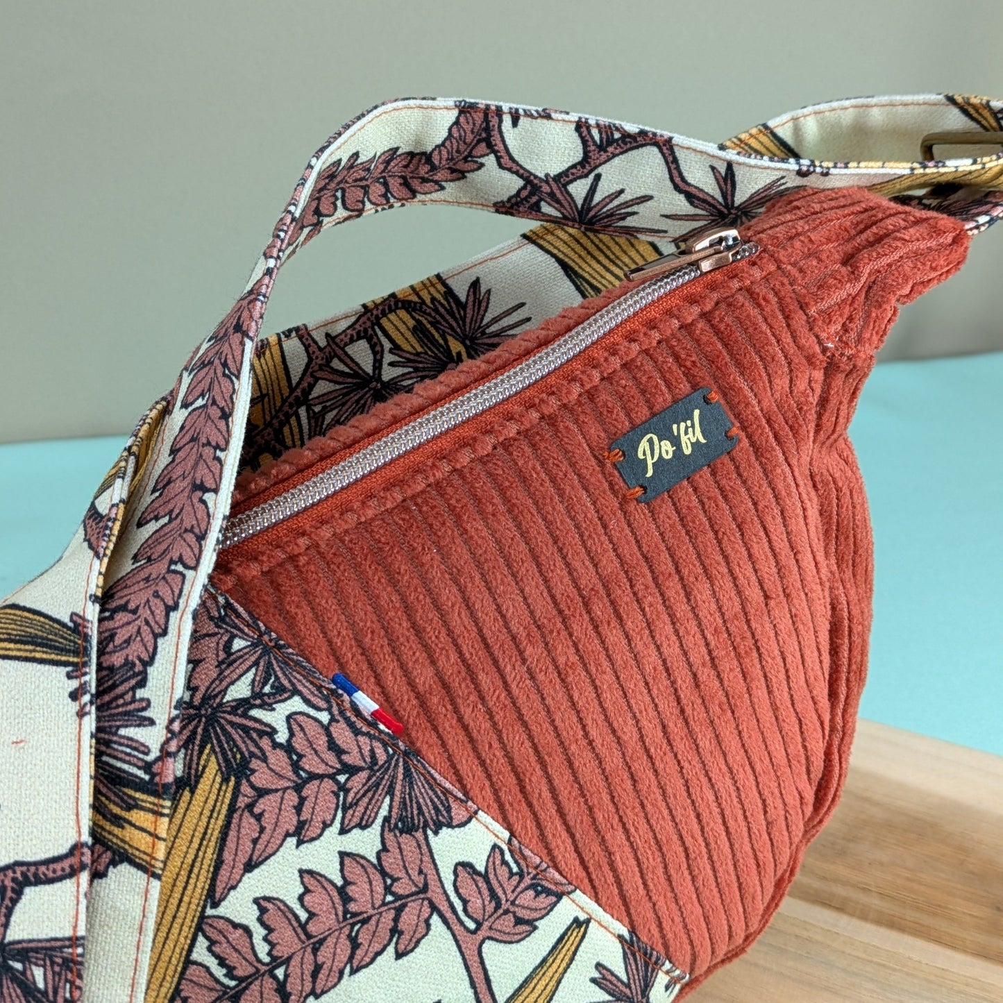 Sac demi-lune velours côtelé brique Po'fil