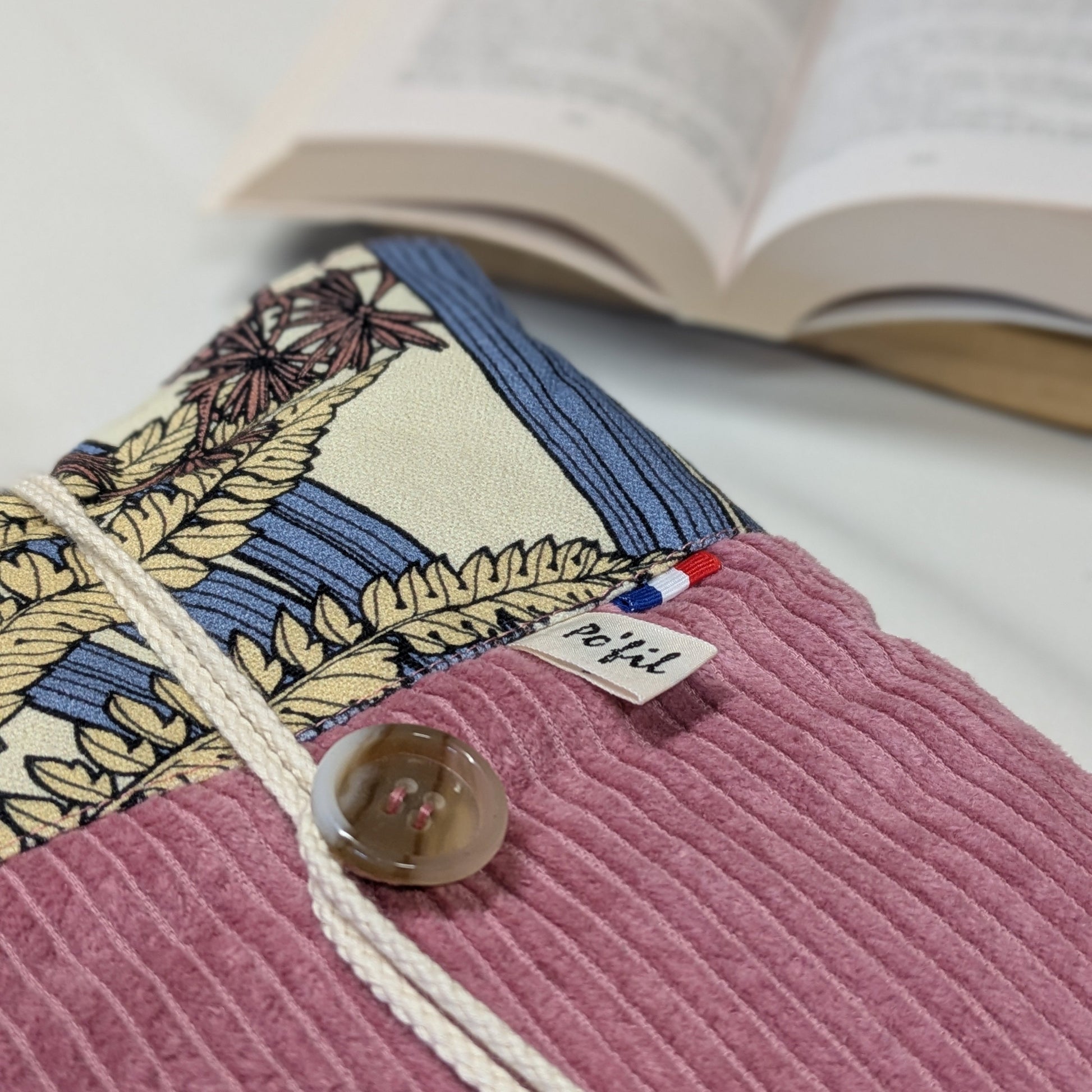 Grande pochette à livre, velours côtelé vieux rose Po'fil