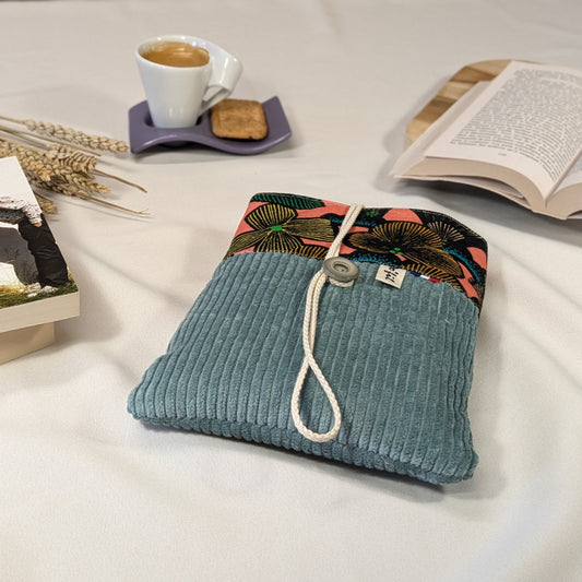 Petite pochette à livre, velours côtelé vert menthe Po'fil