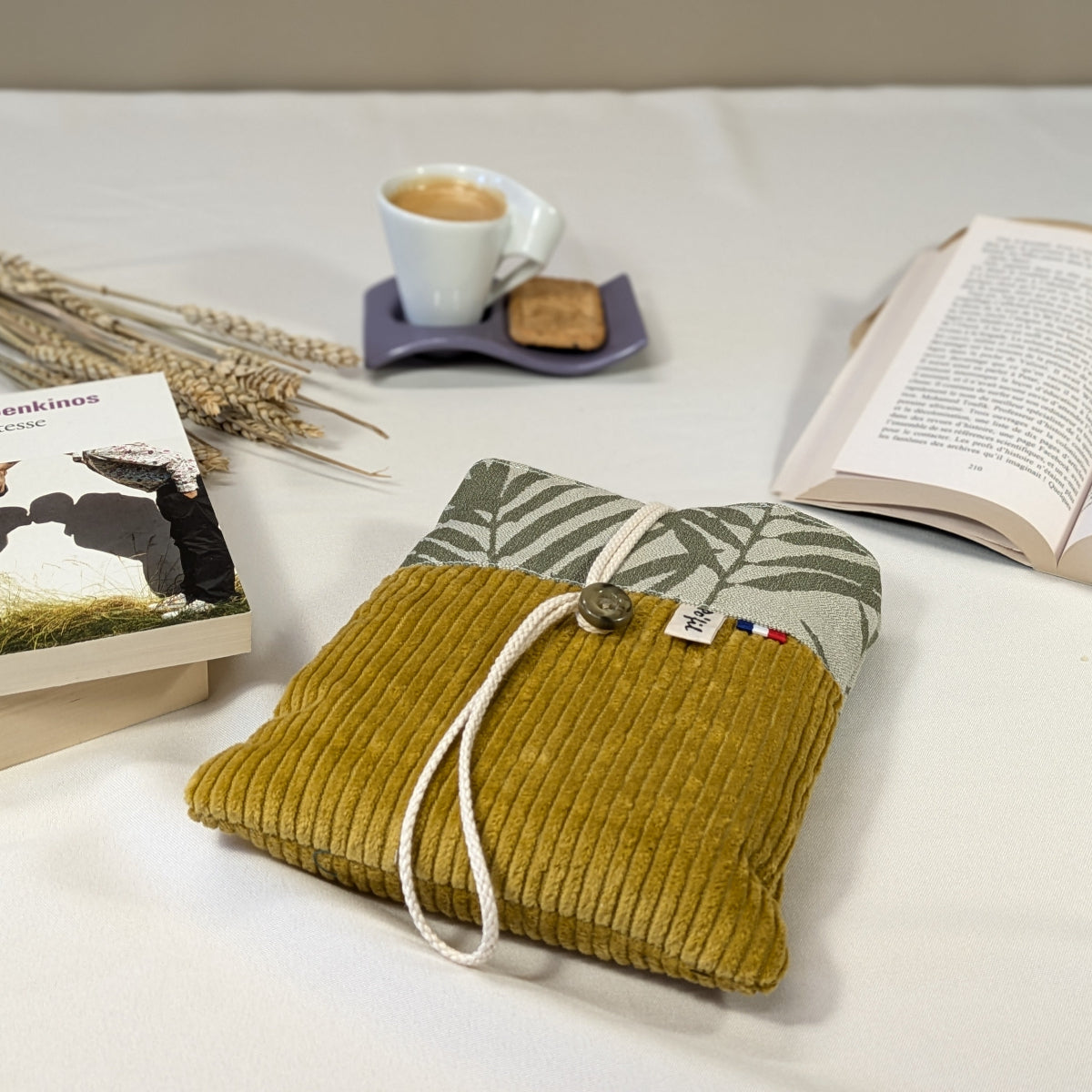 Pochette à livre molletonnée, pour protéger votre livre de poche dans votre sac